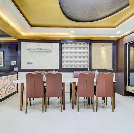Capital O 5381 The Emirates Hotel Bangalore Bagian luar foto