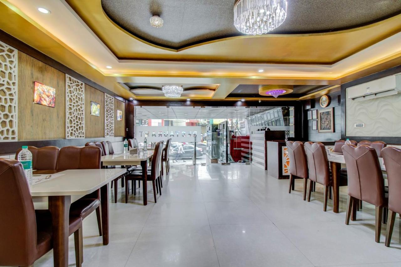 Capital O 5381 The Emirates Hotel Bangalore Bagian luar foto