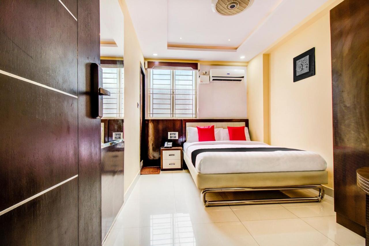 Capital O 5381 The Emirates Hotel Bangalore Bagian luar foto