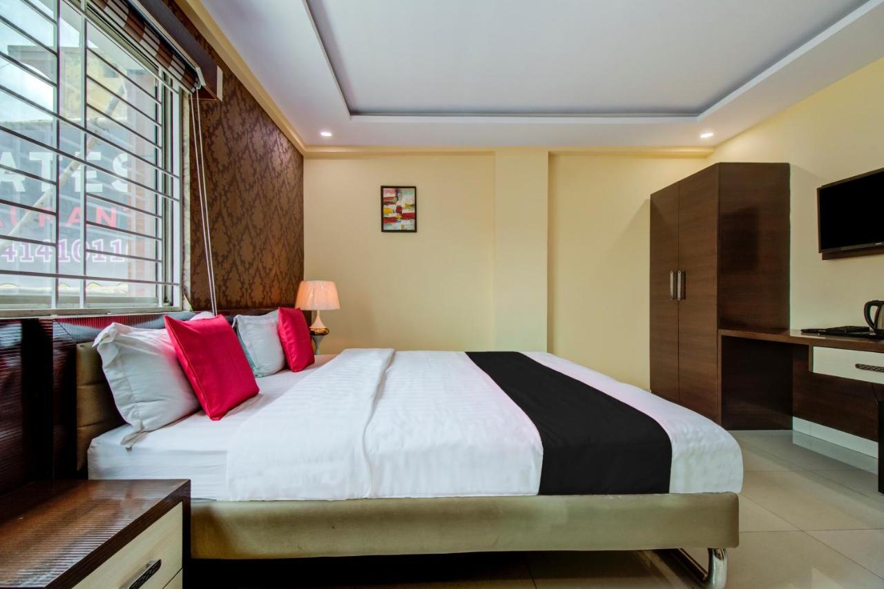 Capital O 5381 The Emirates Hotel Bangalore Bagian luar foto
