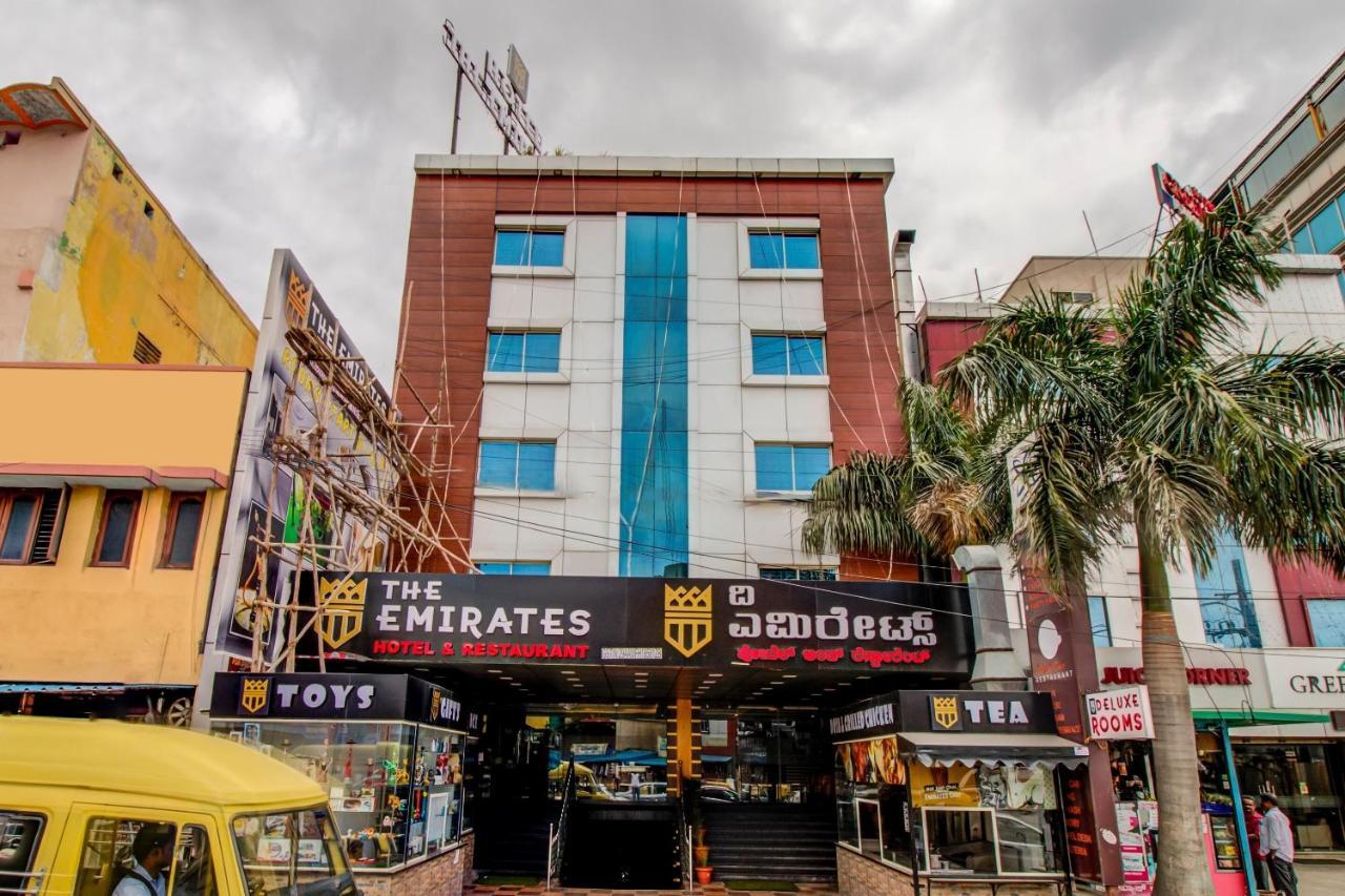 Capital O 5381 The Emirates Hotel Bangalore Bagian luar foto